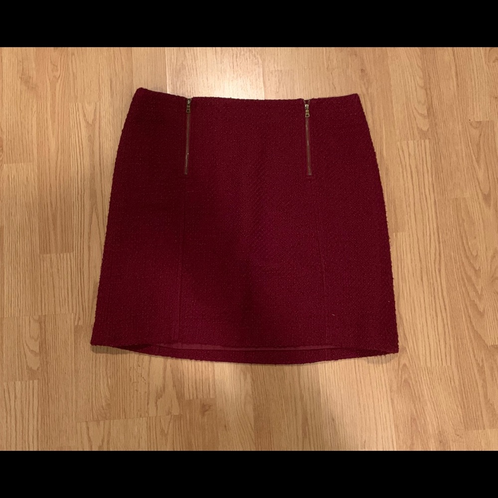 Like new deep red/burgundy tweed skirt